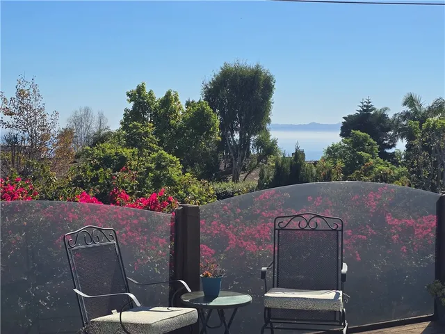 $1,695,000 | 5726 Sunmist Drive, Rancho Palos Verdes, CA 90275