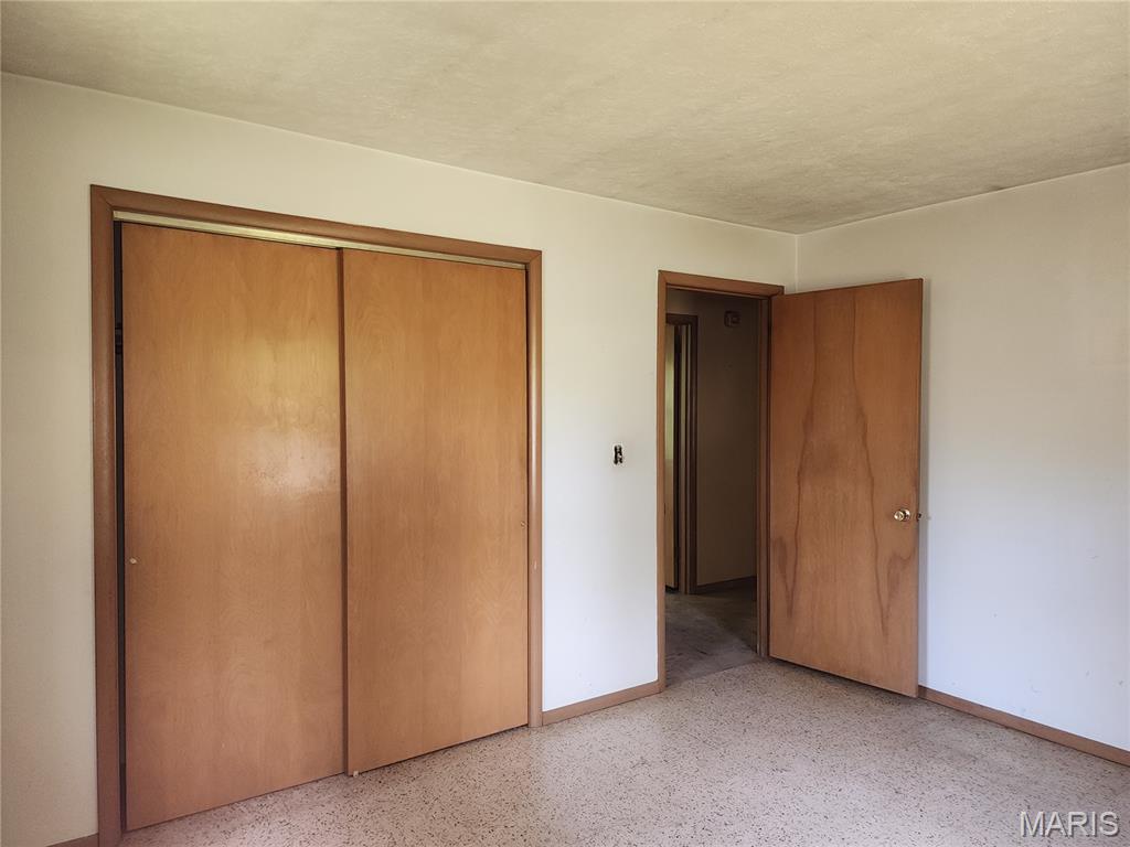 9621 Ridge Heights Road Fairview Heights, IL 62208 - Photo 21 of 37