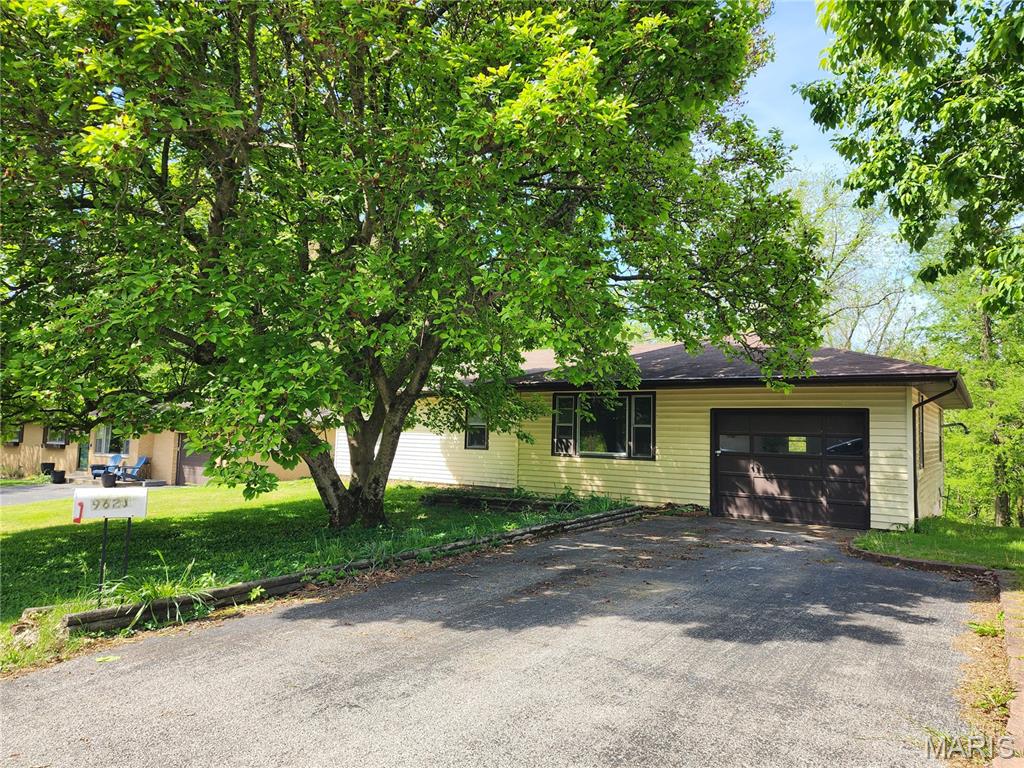 9621 Ridge Heights Road Fairview Heights, IL 62208 - Photo 3 of 37