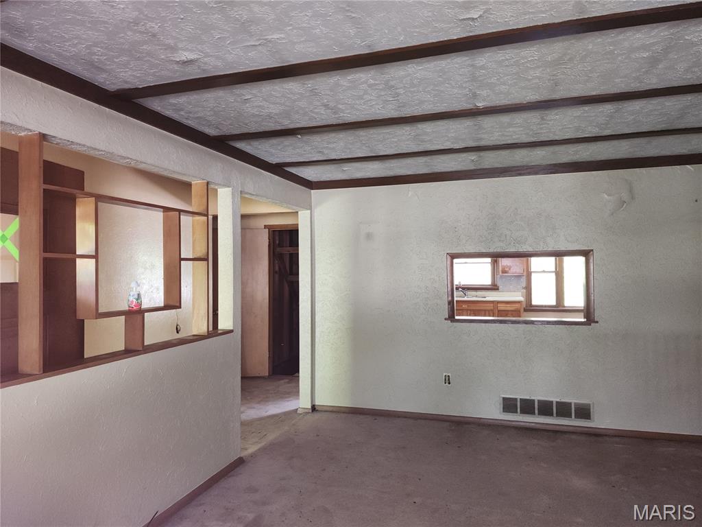 9621 Ridge Heights Road Fairview Heights, IL 62208 - Photo 6 of 37