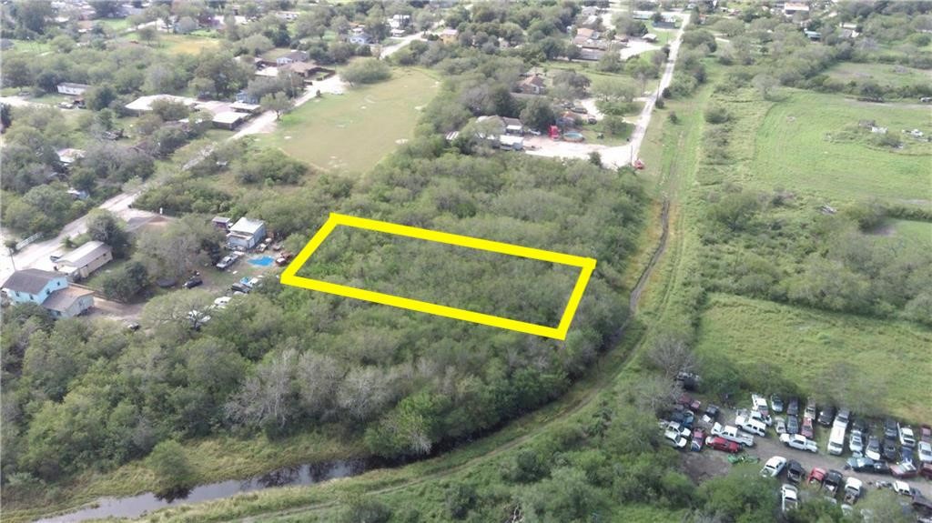 0 Hernandez Street Alice, TX 78332 - Photo 2 of 4 a view of a back yard