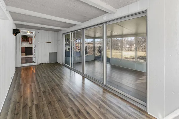 $4,300 | 836 West Everett Road, Lake Forest, IL 60045