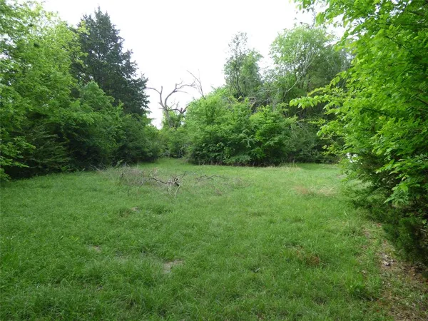 $320,000 | 511 West Pecan Street, Aubrey, TX 76227