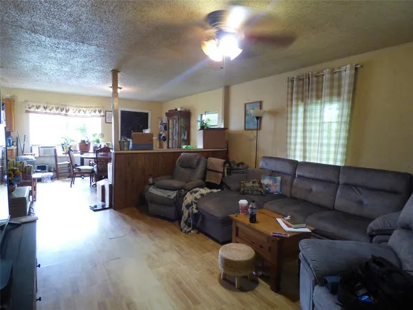 $320,000 | 511 West Pecan Street, Aubrey, TX 76227