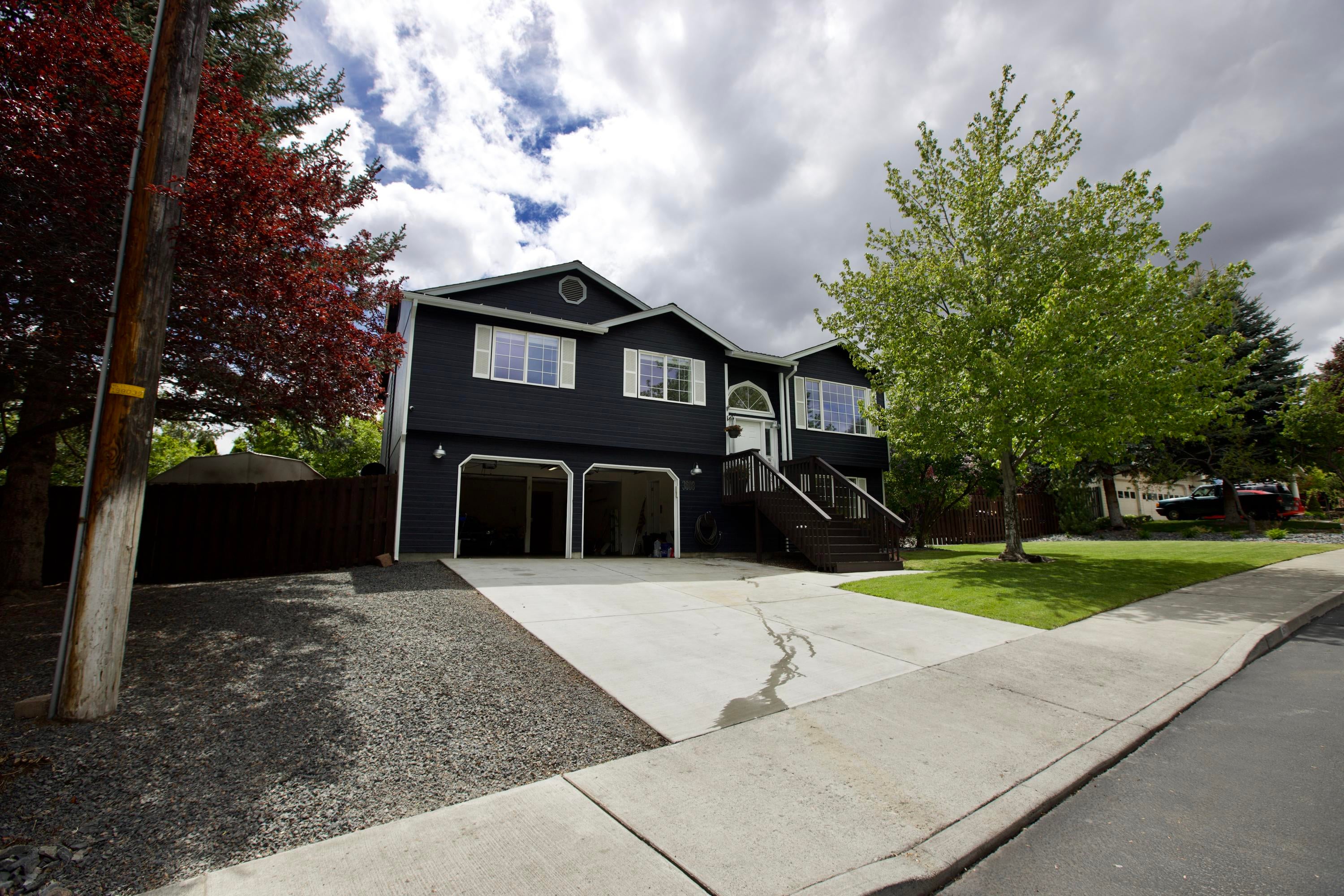 3608 Southwest Volcano Court Redmond, OR 97756 - Photo 45 of 47 front of House