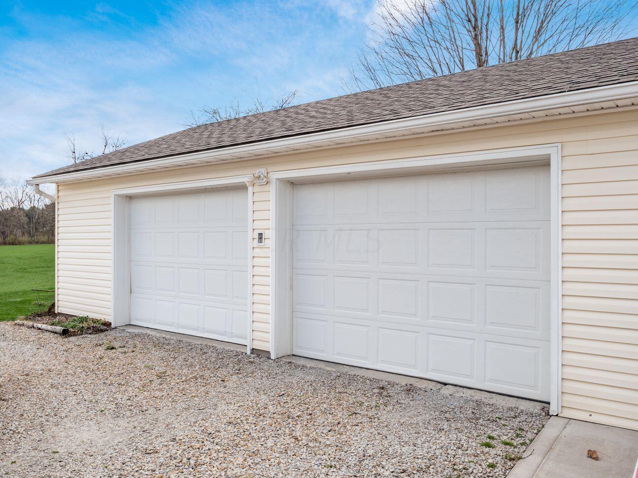 18180 Claypool Road Newark, OH 43056 - Photo 27 of 30 garage (2)