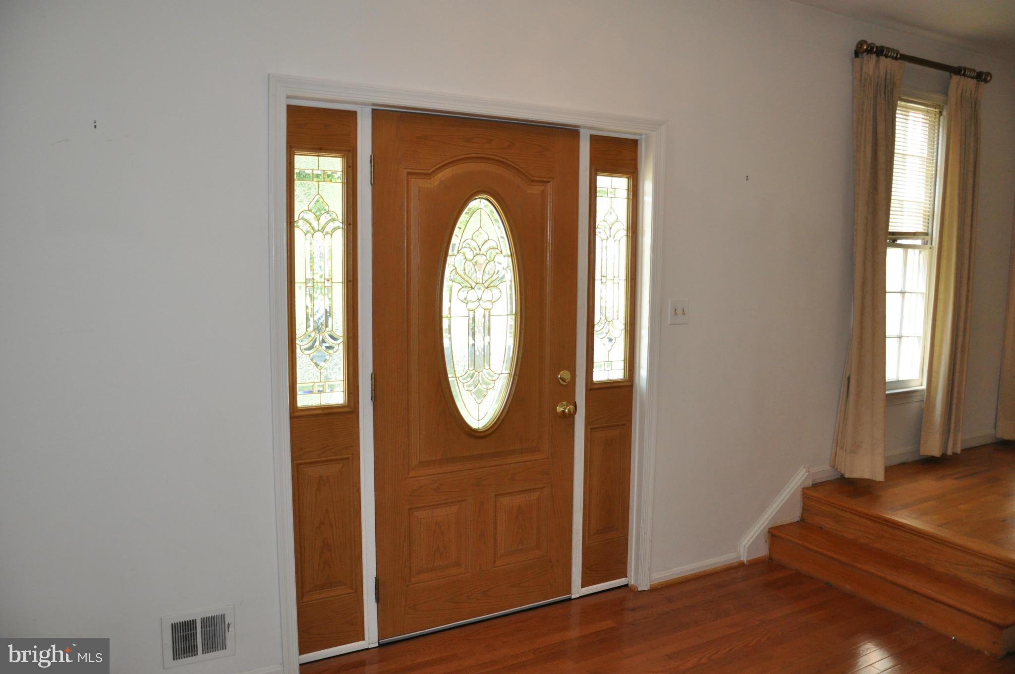 1605 Billman Lane Silver Spring, MD 20902 - Photo 3 of 30 Interior (General)