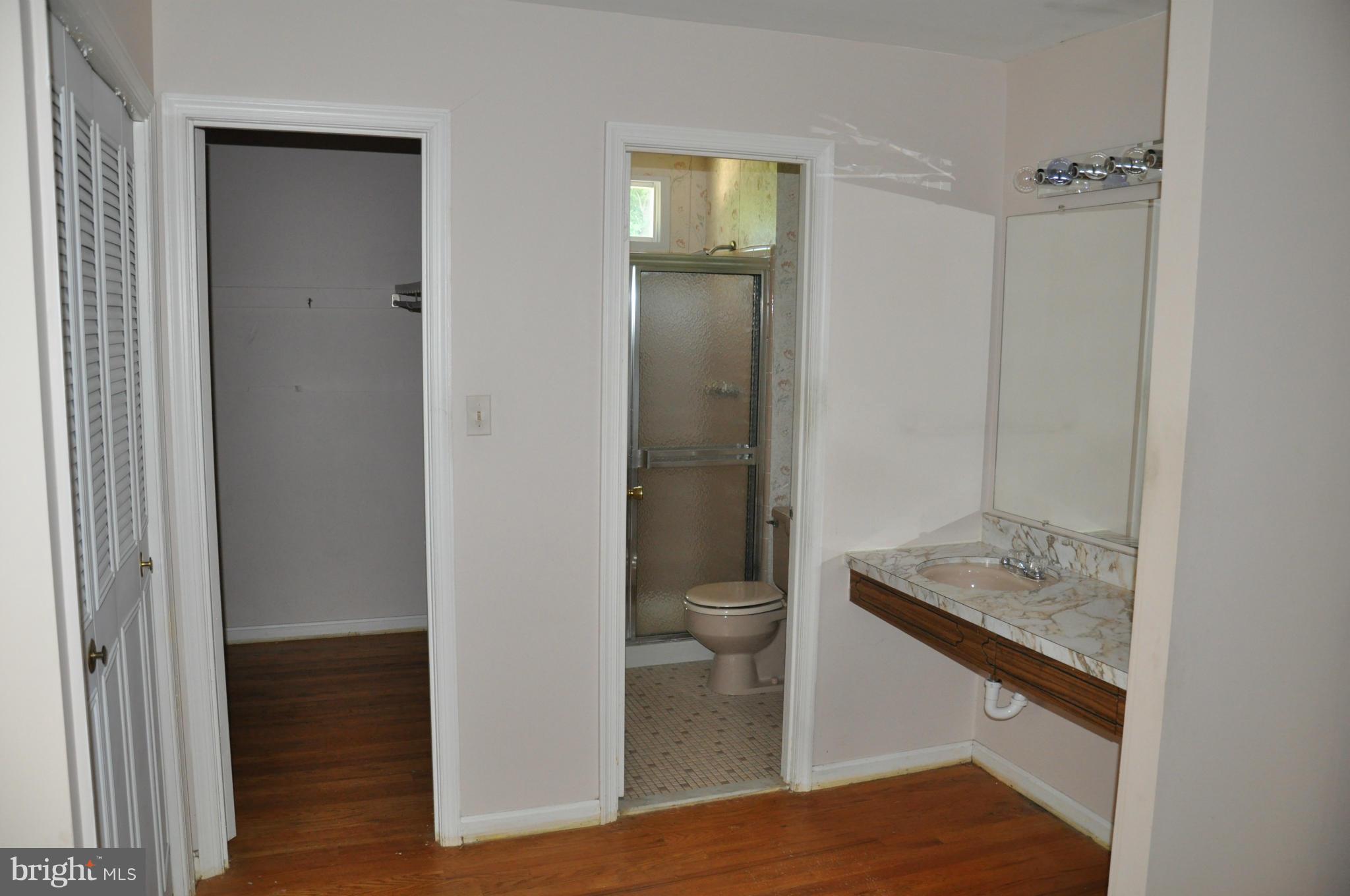 1605 Billman Lane Silver Spring, MD 20902 - Photo 25 of 30 Bath (Master)