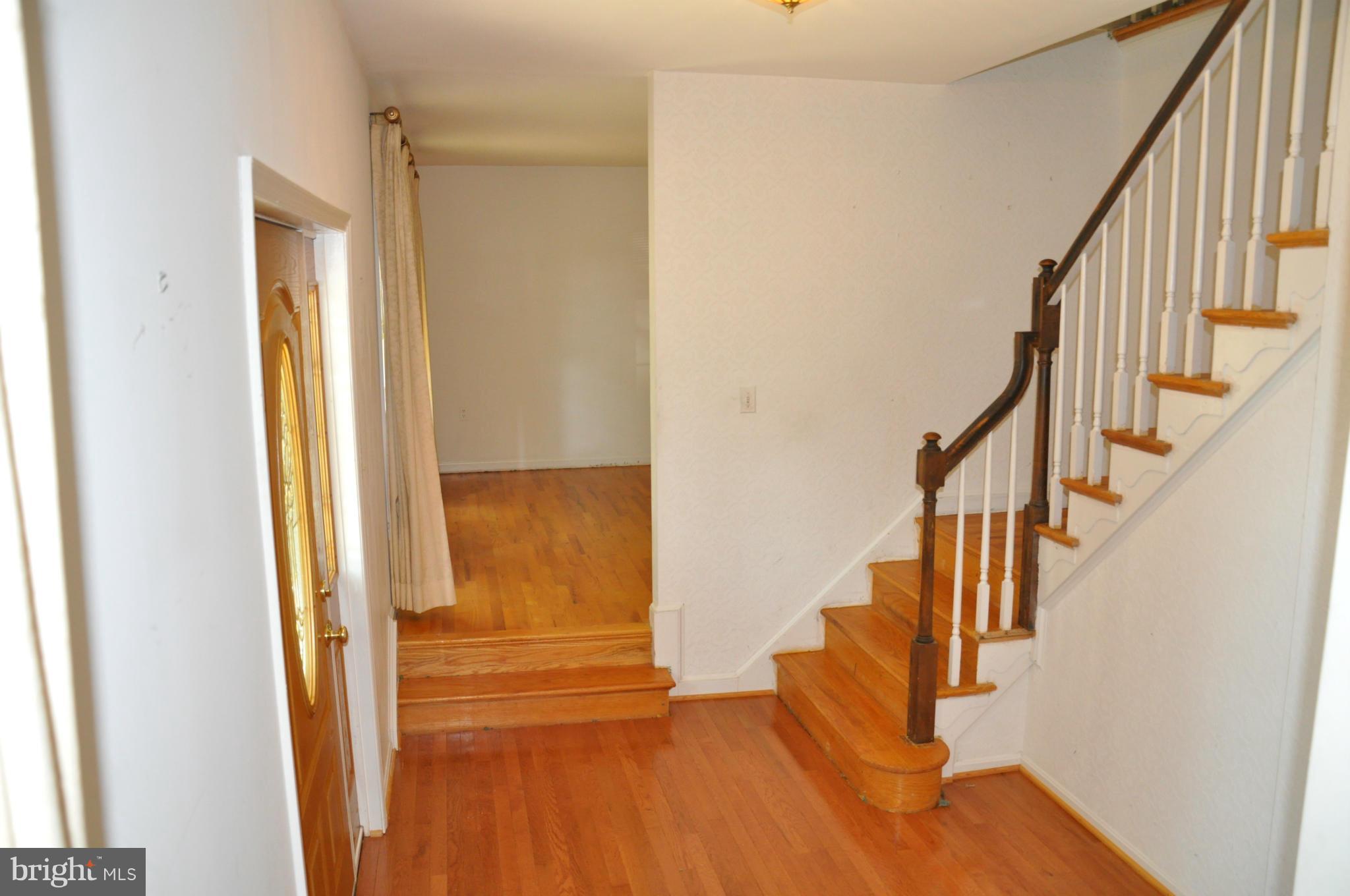 1605 Billman Lane Silver Spring, MD 20902 - Photo 4 of 30 Interior (General)