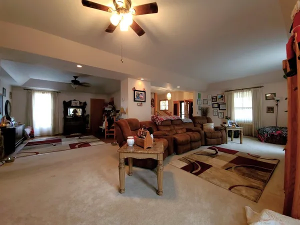 $175,000 | 610 North Washington Avenue, Wellington, KS 67152