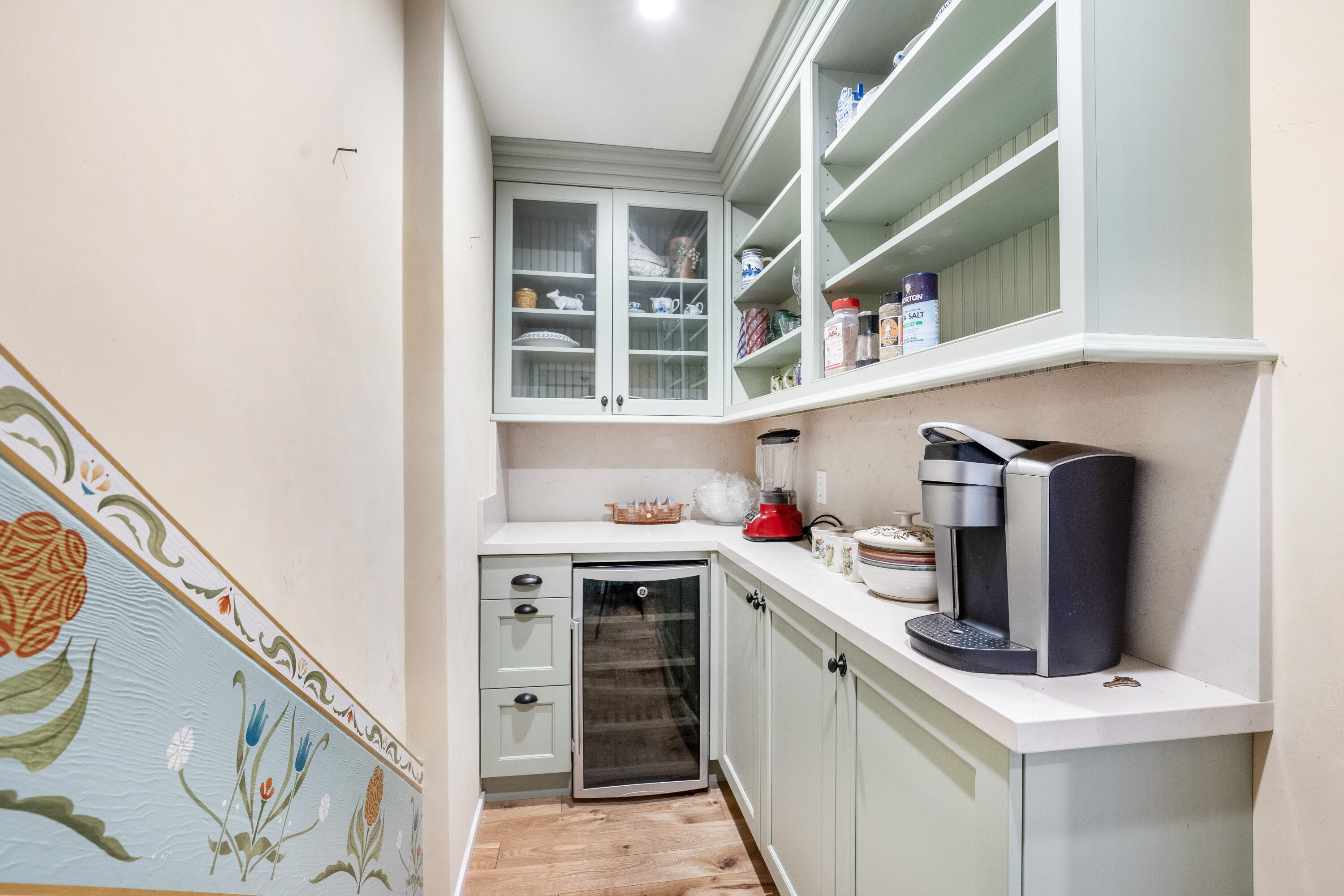 2620 Janin Way Solvang, CA 93463 - Photo 11 of 30 a utility room with cabinets washer and dryer