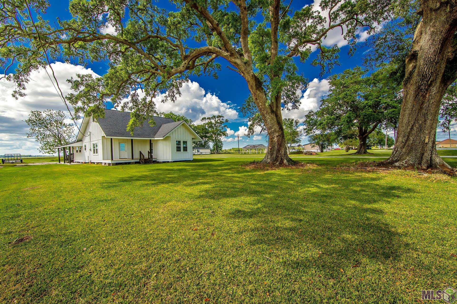 634 Brule Guillot Road Thibodaux, LA 70301 - Photo 2 of 17