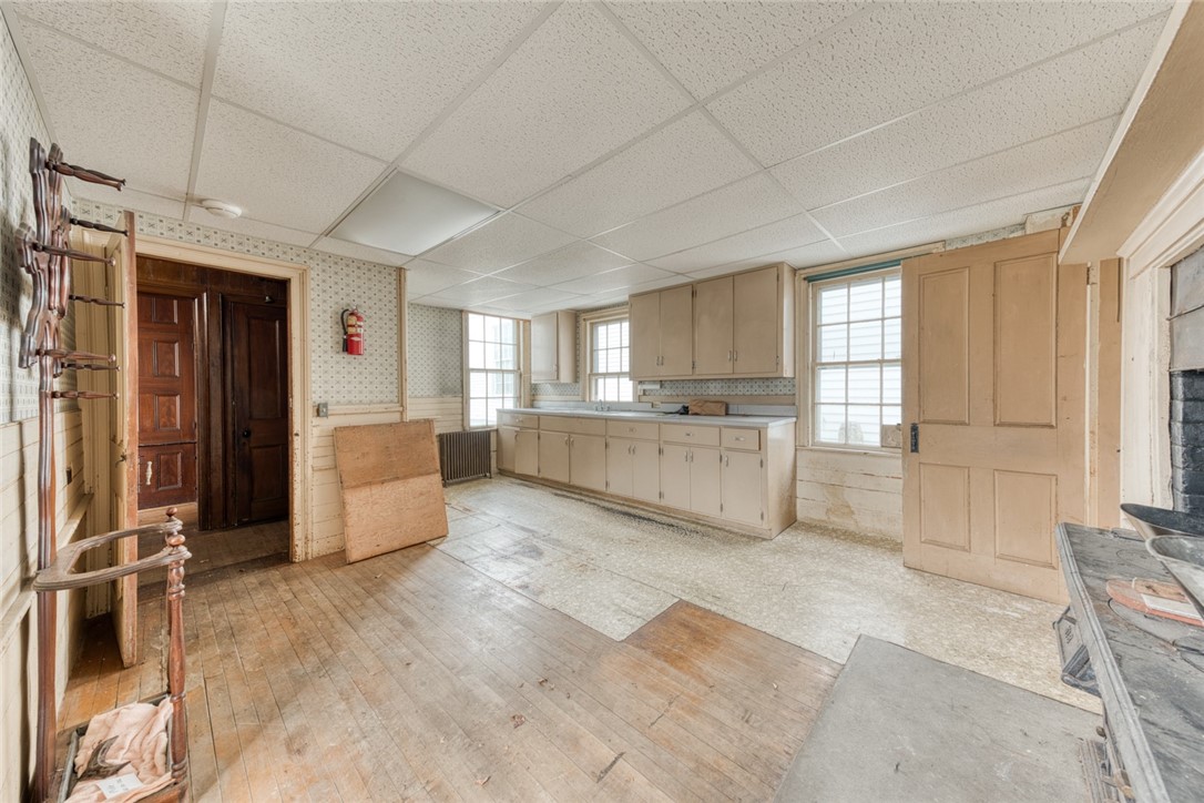 2 Elm Street Westerly, RI 02891 - Photo 24 of 50