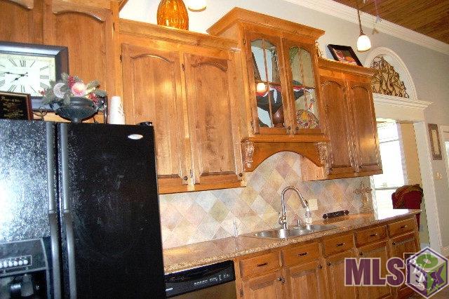 210 Exeter Run Houma, LA 70360 - Photo 7 of 22 Gallery Image 7