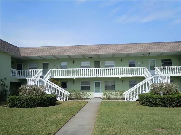 $1,100 | 1250 South Pinellas Avenue, Unit 504, Tarpon Springs, FL 34689