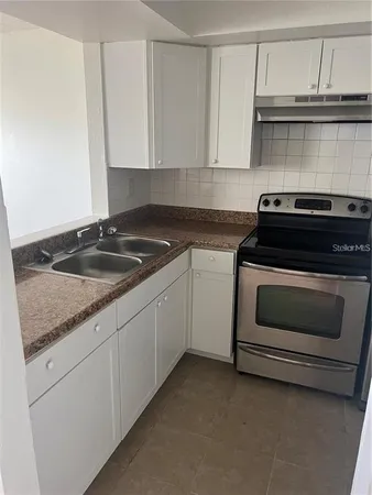 $1,100 | 1250 South Pinellas Avenue, Unit 504, Tarpon Springs, FL 34689