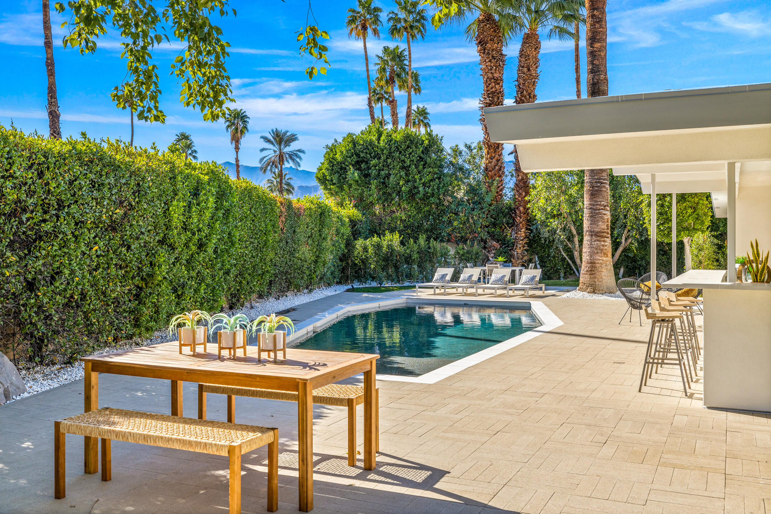 37521 Palm View Road Rancho Mirage, CA 92270 - Photo 41 of 61 a view of a chairs and table in the patio