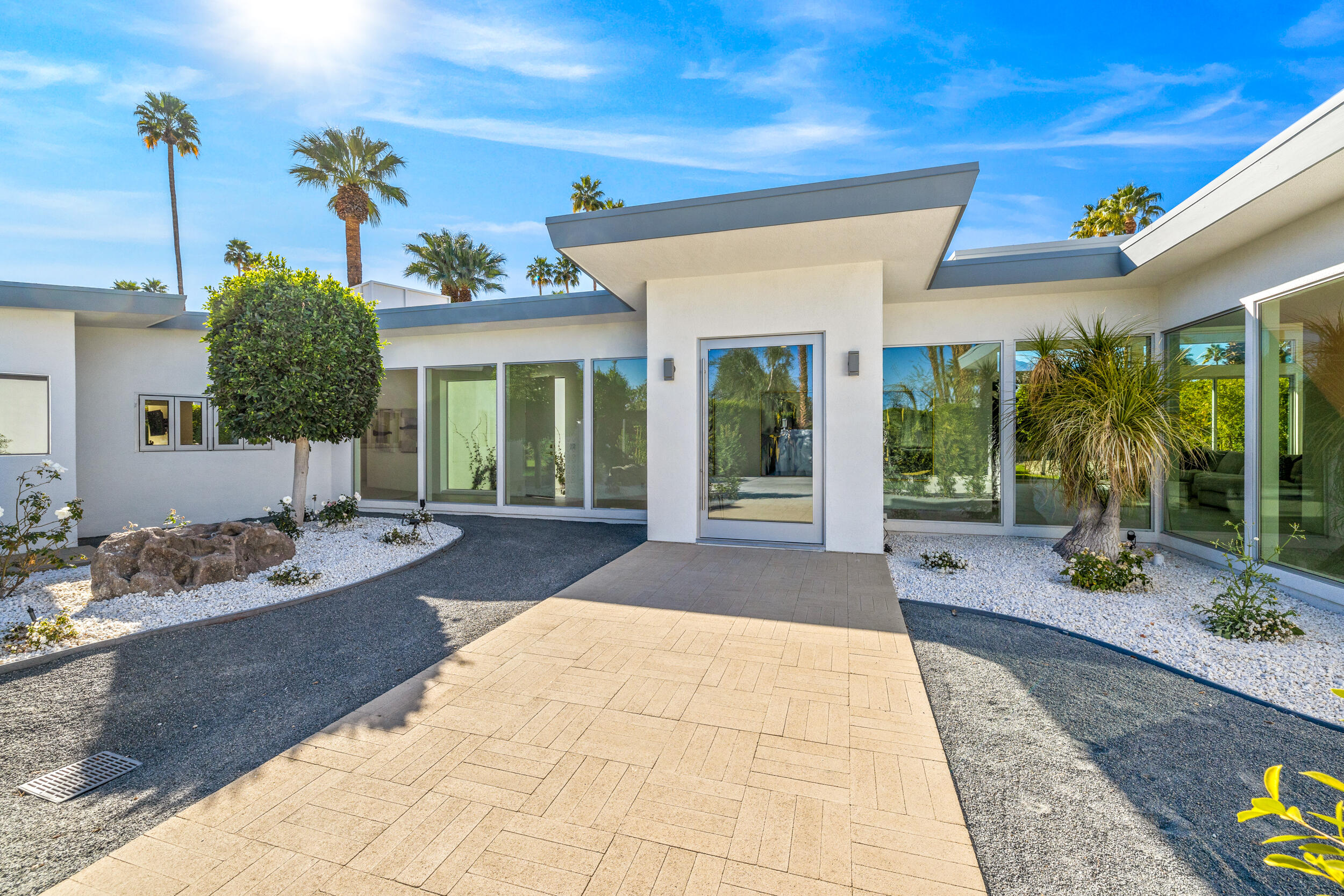 37521 Palm View Road Rancho Mirage, CA 92270 - Photo 60 of 61 a view of a house with backyard and porch