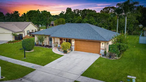 $575,000 | 113 Cordoba Circle, Royal Palm Beach, FL 33411