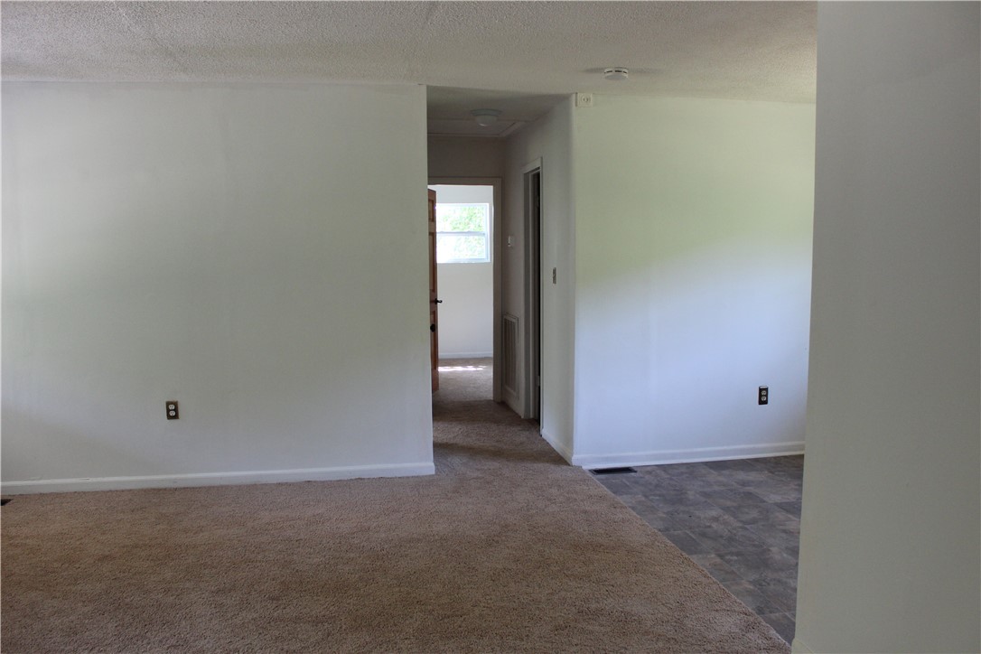 34 Fisher Jenkins Road Anderson, SC 29625 - Photo 12 of 21 Gallery Image 12
