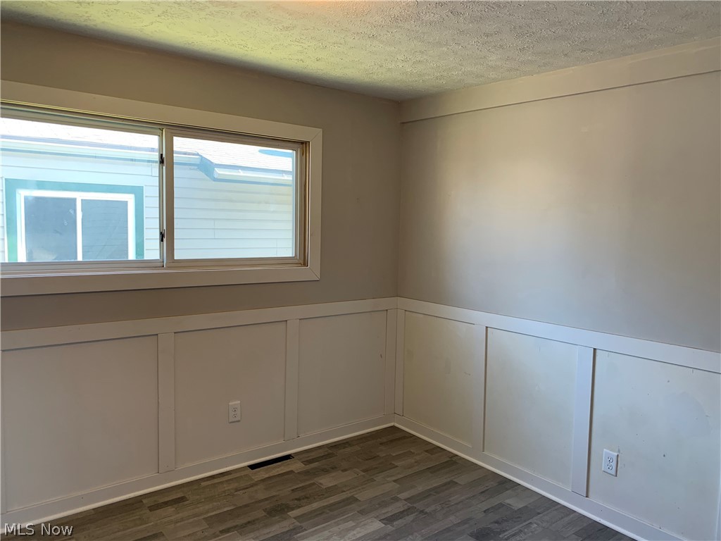 745 Independence Avenue Akron, OH 44310 - Photo 3 of 9 Gallery Image 3