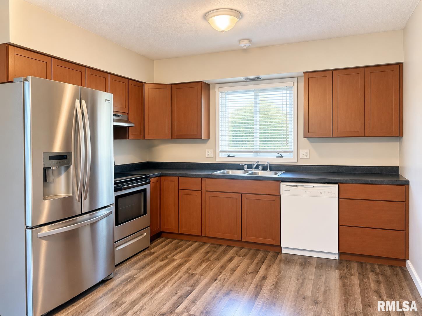 4001 Hazelcrest Road Springfield, IL 62703 - Photo 3 of 19 Gallery Image 3
