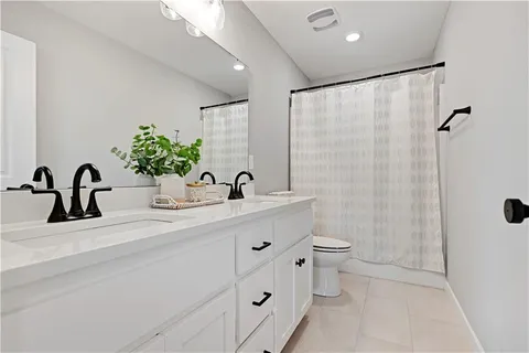 $515,000 | 18914 189th Street, Spring Hill, KS 66083