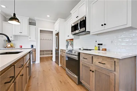 $515,000 | 18914 189th Street, Spring Hill, KS 66083