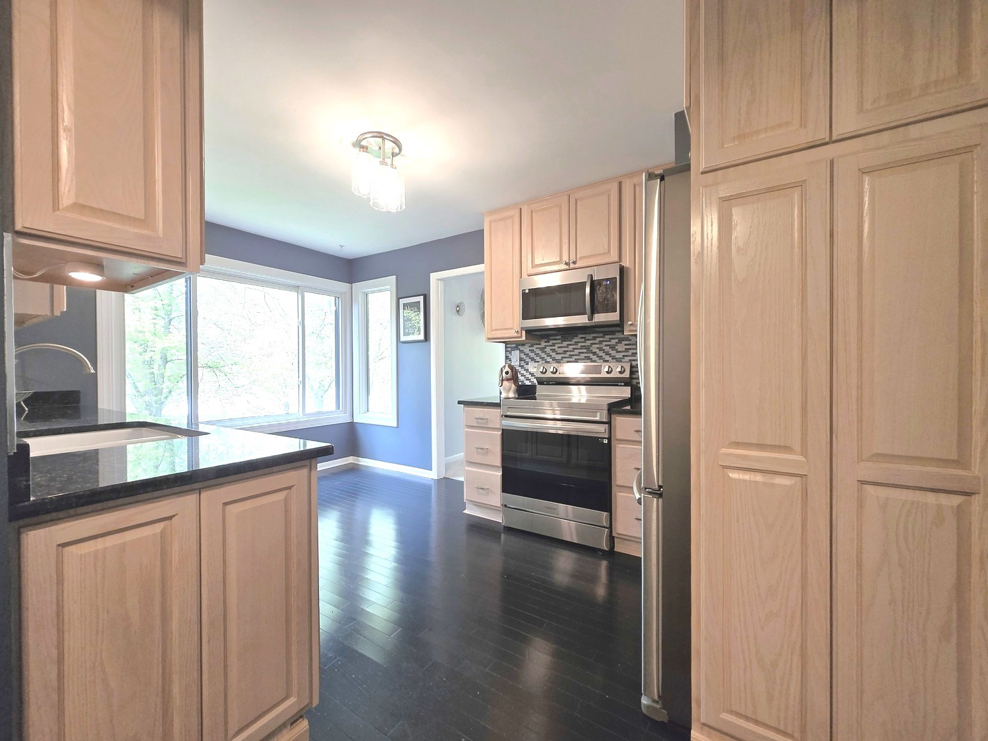 744 Old Barn Road, Unit A Lake Barrington, IL 60010 - Photo 15 of 39 Gallery Image 15
