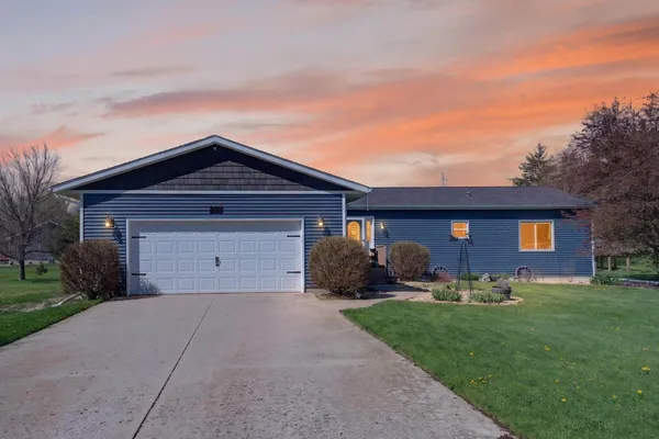 $449,900 | 688 Bliven Road, Edgerton, WI 53534