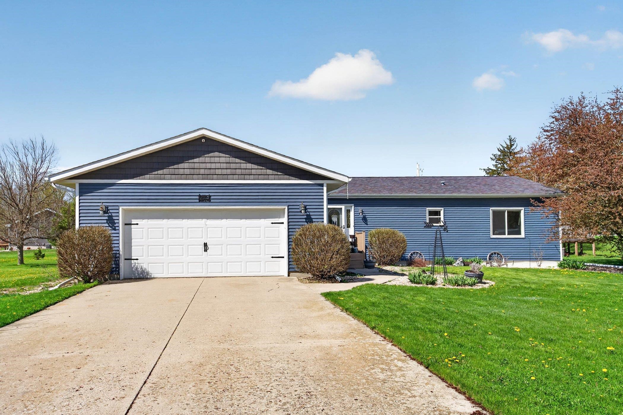 688 Bliven Road Edgerton, WI 53534 - Photo 2 of 51