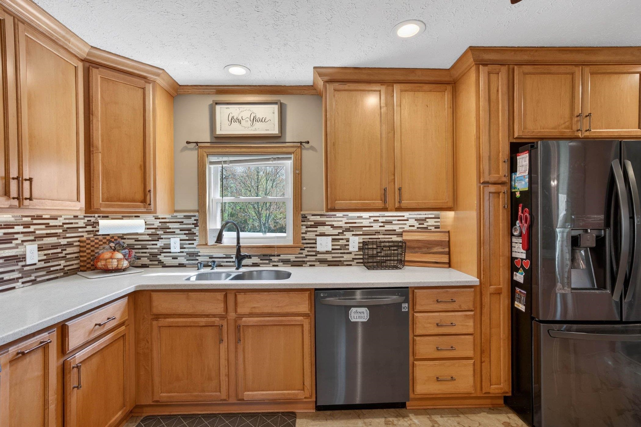 688 Bliven Road Edgerton, WI 53534 - Photo 8 of 51