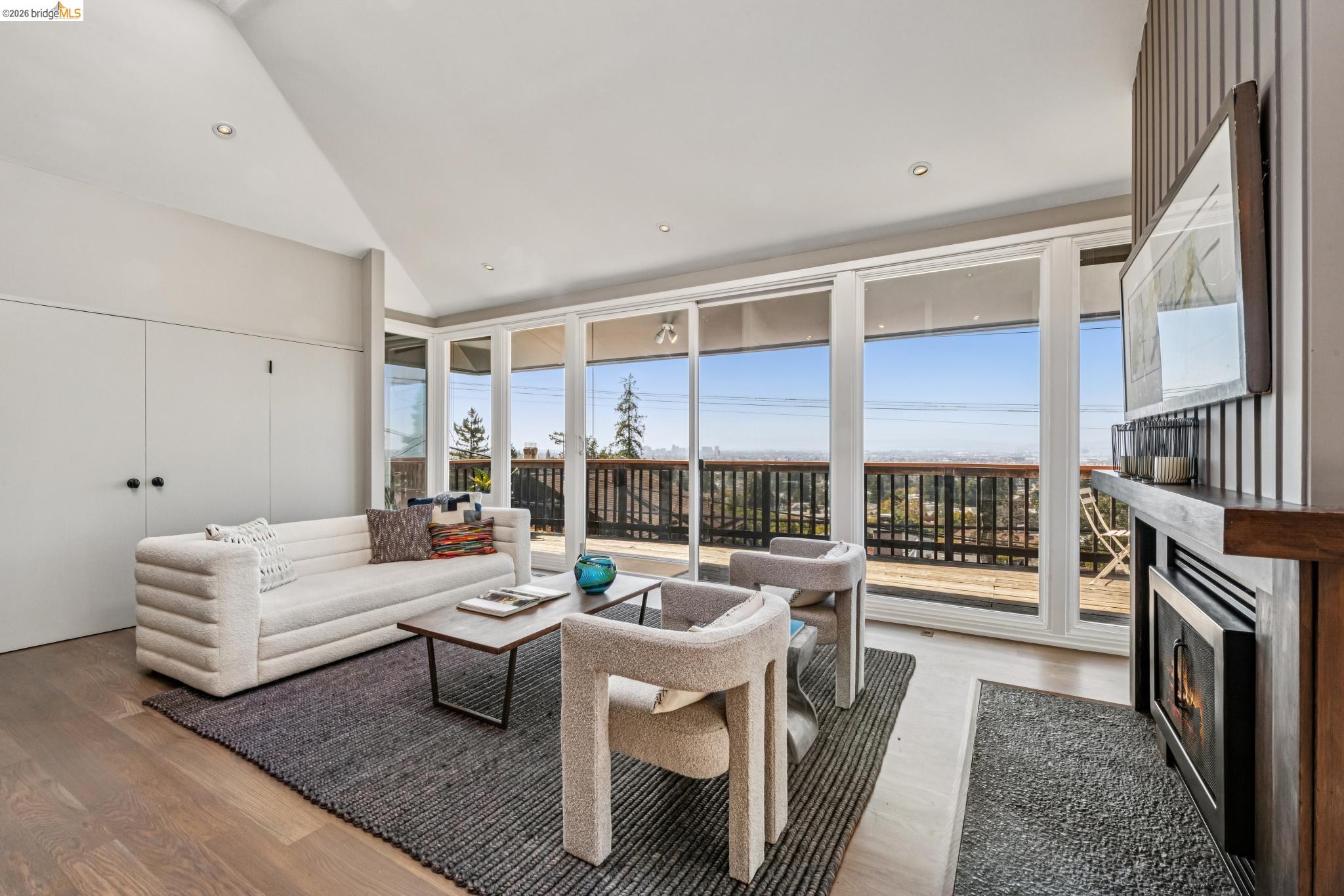 65 Panoramic Way Berkeley, CA 94704 - Photo 16 of 58 Gallery Image 16
