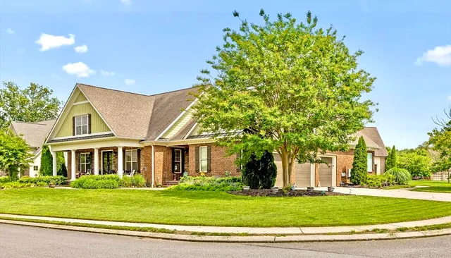 $949,900 | 8109 Propeller Drive, Ooltewah, TN 37363