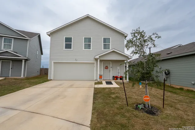 a view of outdoor space yard and patio