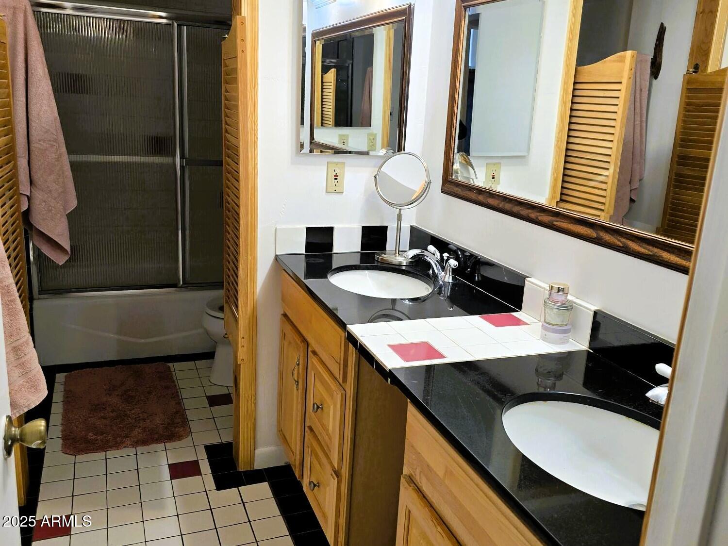 1642 East River Bend Road Camp Verde, AZ 86322 - Photo 19 of 38 hall bath