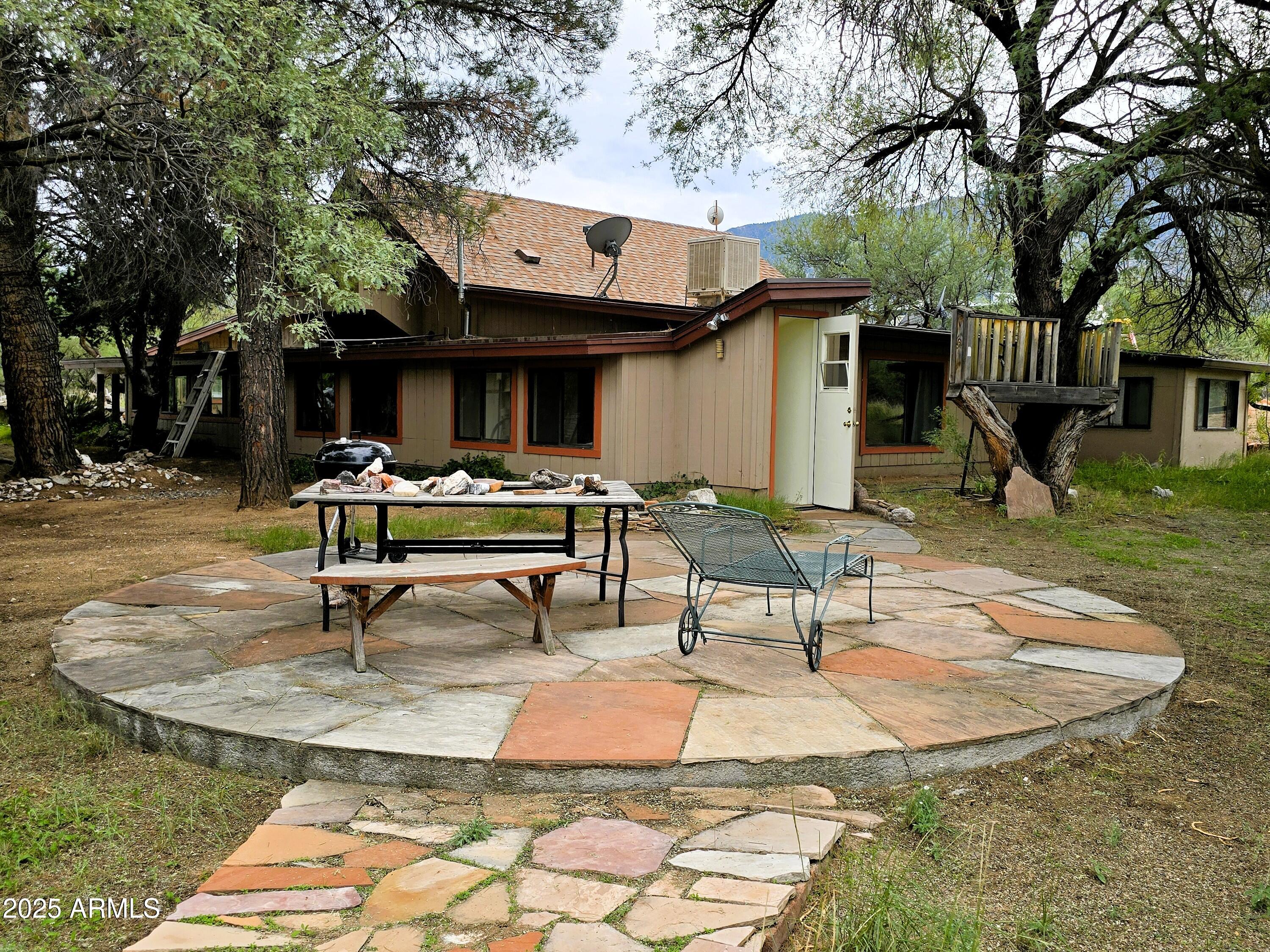 1642 East River Bend Road Camp Verde, AZ 86322 - Photo 33 of 38 Flagstone patio