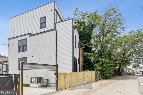 $699,000 | 636 Edgewood Street Northeast, Unit A, Washington, DC 20017