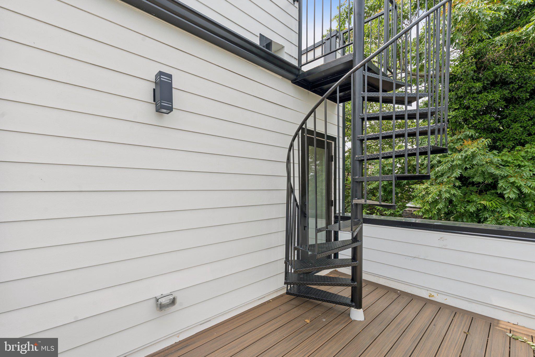 636 Edgewood Street Northeast, Unit A Washington, DC 20017 - Photo 7 of 19