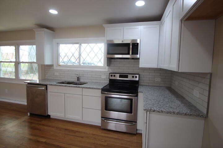2316 Harrodsburg Road Lexington, KY 40503 - Photo 13 of 45 2316 Kitchen 12