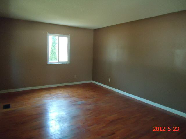 211 Worth Road Auburn, IN 46706 - Photo 2 of 12 Gallery Image 2