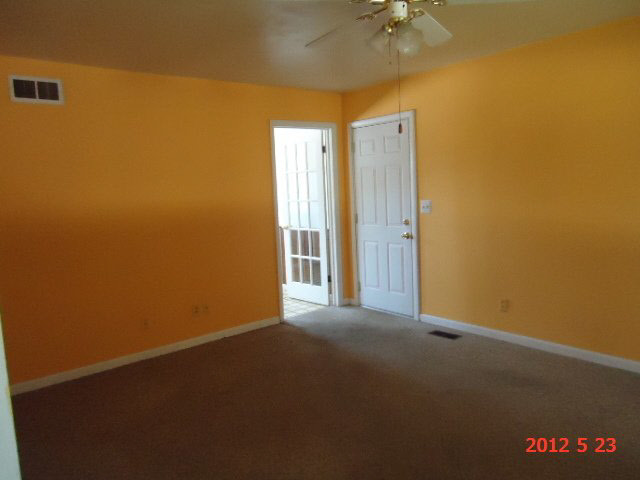 211 Worth Road Auburn, IN 46706 - Photo 3 of 12 Gallery Image 3