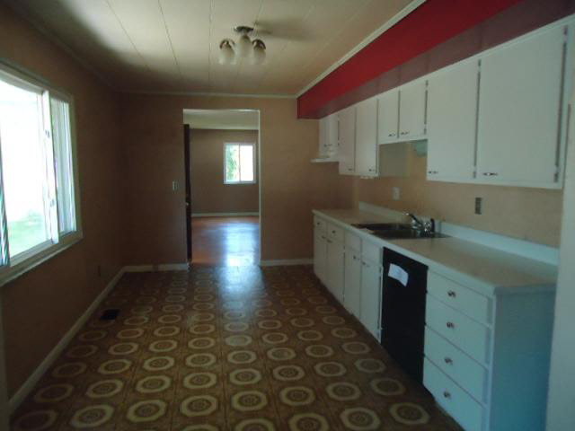 211 Worth Road Auburn, IN 46706 - Photo 4 of 12 Gallery Image 4