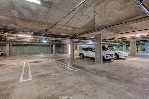 $698,000 | 125 Hurlbut Street, Unit 203, Pasadena, CA 91105
