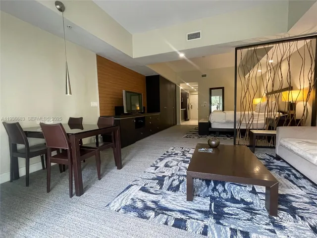 $125,000 | 5300 Northwest 87th Avenue, Unit 1103, Doral, FL 33178
