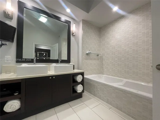 $125,000 | 5300 Northwest 87th Avenue, Unit 1103, Doral, FL 33178