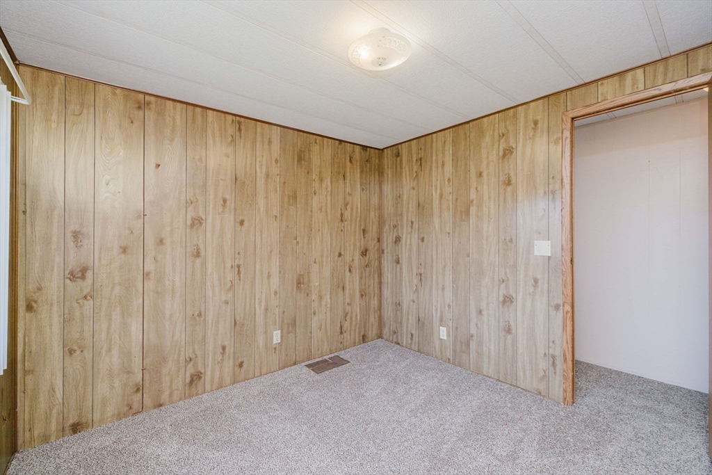 103 Peter Street Raynham, MA 02767 - Photo 19 of 33