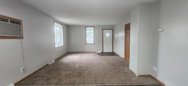 $174,000 | 834 2nd Street Northwest, Valley City, ND 58072