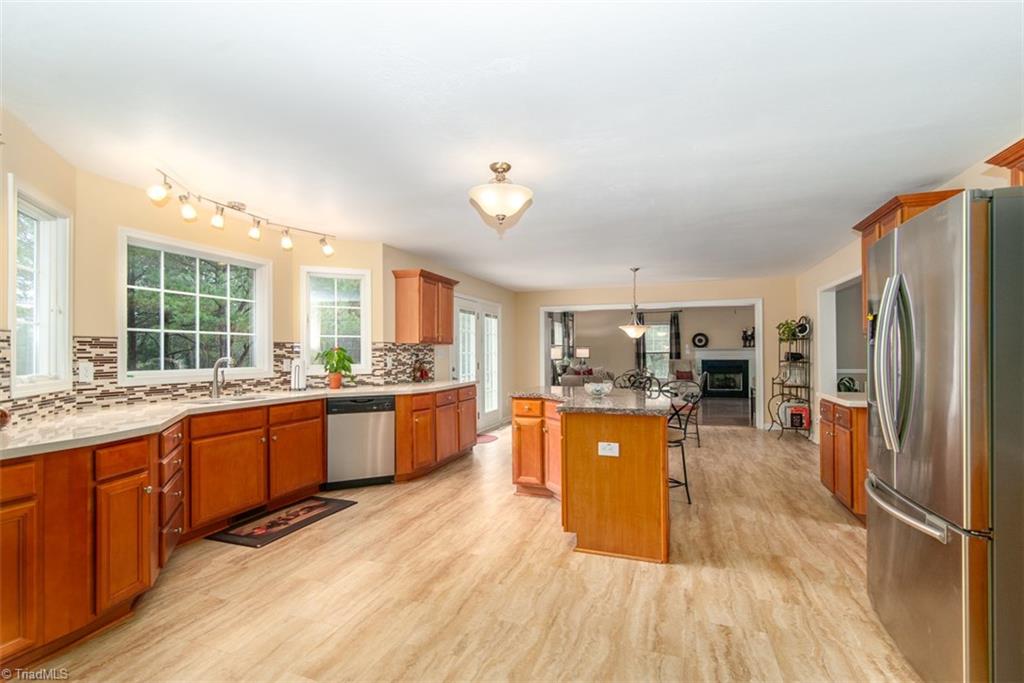 6973 Farmhouse Road Liberty, NC 27298 - Photo 7 of 30 Gallery Image 7