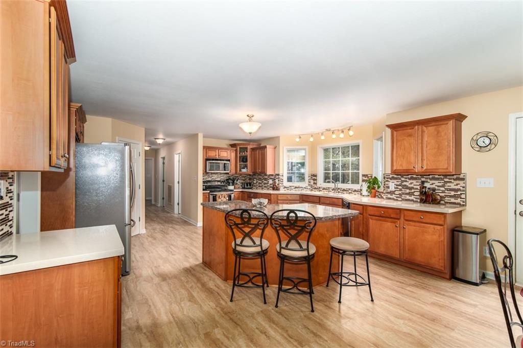 6973 Farmhouse Road Liberty, NC 27298 - Photo 10 of 30 Gallery Image 10